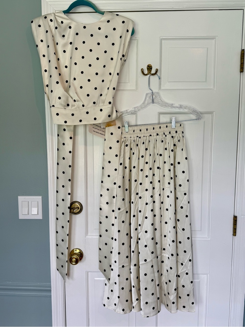 CHICWISH SATIN POLKA DOT MAXI SKIRT AND SLEEVELESS TOP SET - XS/S - Picture 7 of 12